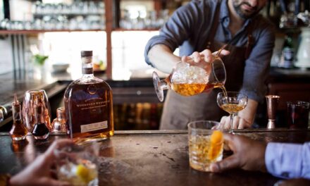 5 Kentucky Bourbon Trail Distilleries Along The Kentucky River!