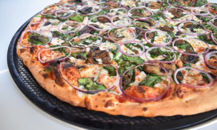 Pizza On The Great River Road